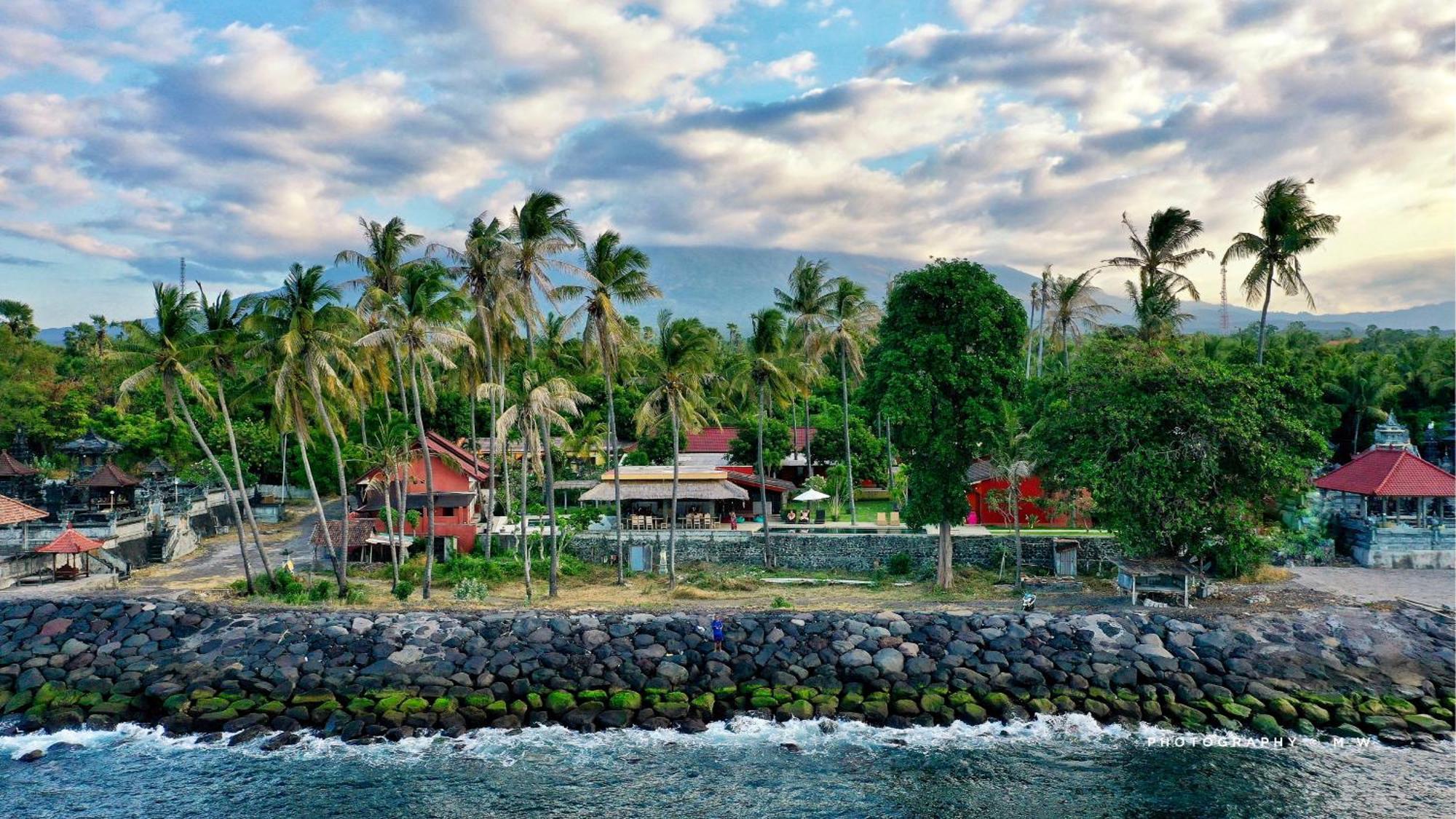 Pebble & Fins Bali Dive Resort Tulamben Екстериор снимка